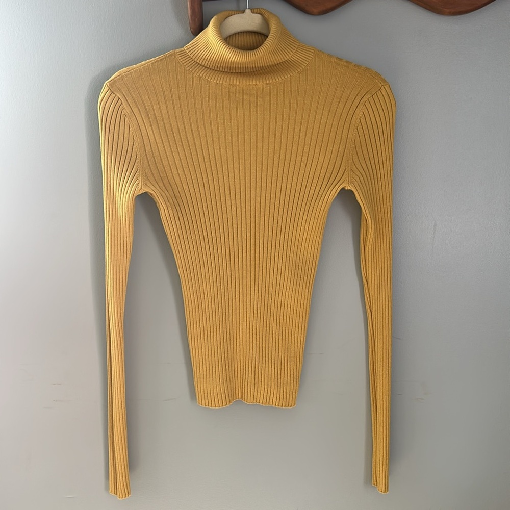 Express Ribbed Yellow Turtleneck Sweater XS